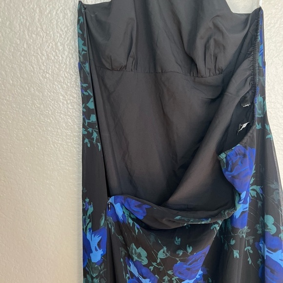 Elegant Entrance Black Floral Print Halter Maxi Dress - Picture 9 of 9